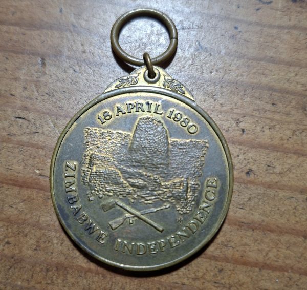 Zimbabwe independence medal 18 april 1980 - bronze stamped No. 14572