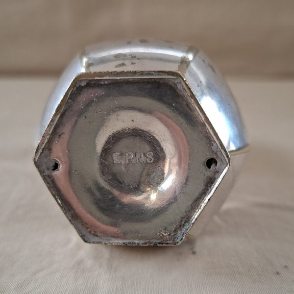 Silver Plated sugar shaker - EPNS - approx 14cms tall - super for sugar and cinamon on pancakes! - Image 4
