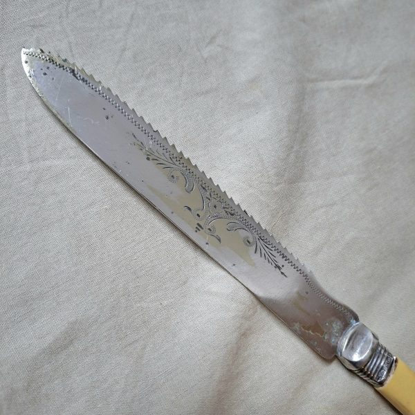 Antique Bread cake knife with silver hall marked collar - pretty etched design - Image 2