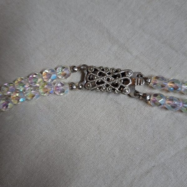 Crystal glass necklace - 2 strands - faceted irridescent - Image 3