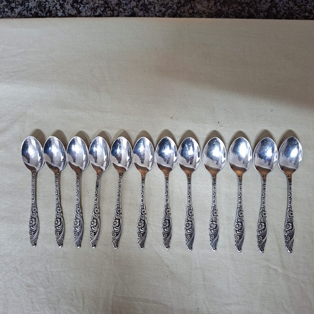12 Silver Plate Dutch coffee tea spoons - ornate foral - boxed good quality