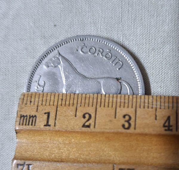 Irish Hunter Horse Coin - 1961 2/6 - Perfect gift for a sporthorse enthusiast - Image 3