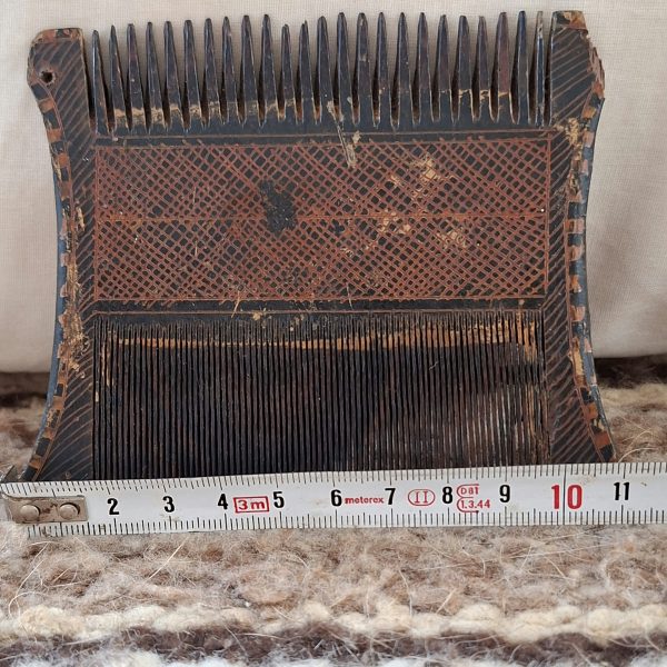 Old Persian Wooden Comb Lacquered  - antique 19th cenuary? Qajar - Image 2