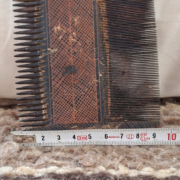 Old Persian Wooden Comb Lacquered  - antique 19th cenuary? Qajar - Image 4