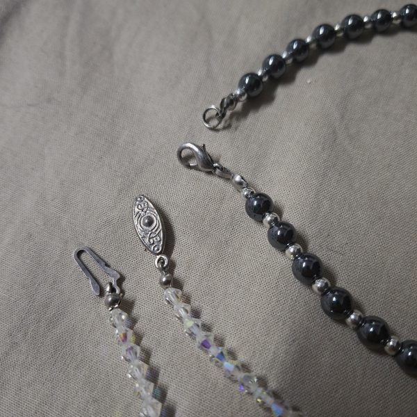 1 Crystal glass and 1 Hematite necklace - 41 and 45 cms, - Image 4