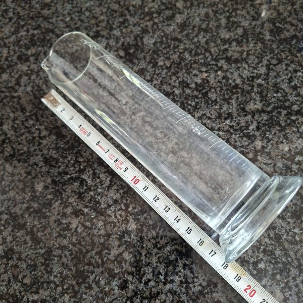 Scientific measuring glass for rain liquids.  In inches.   18 cms tall. - Image 3