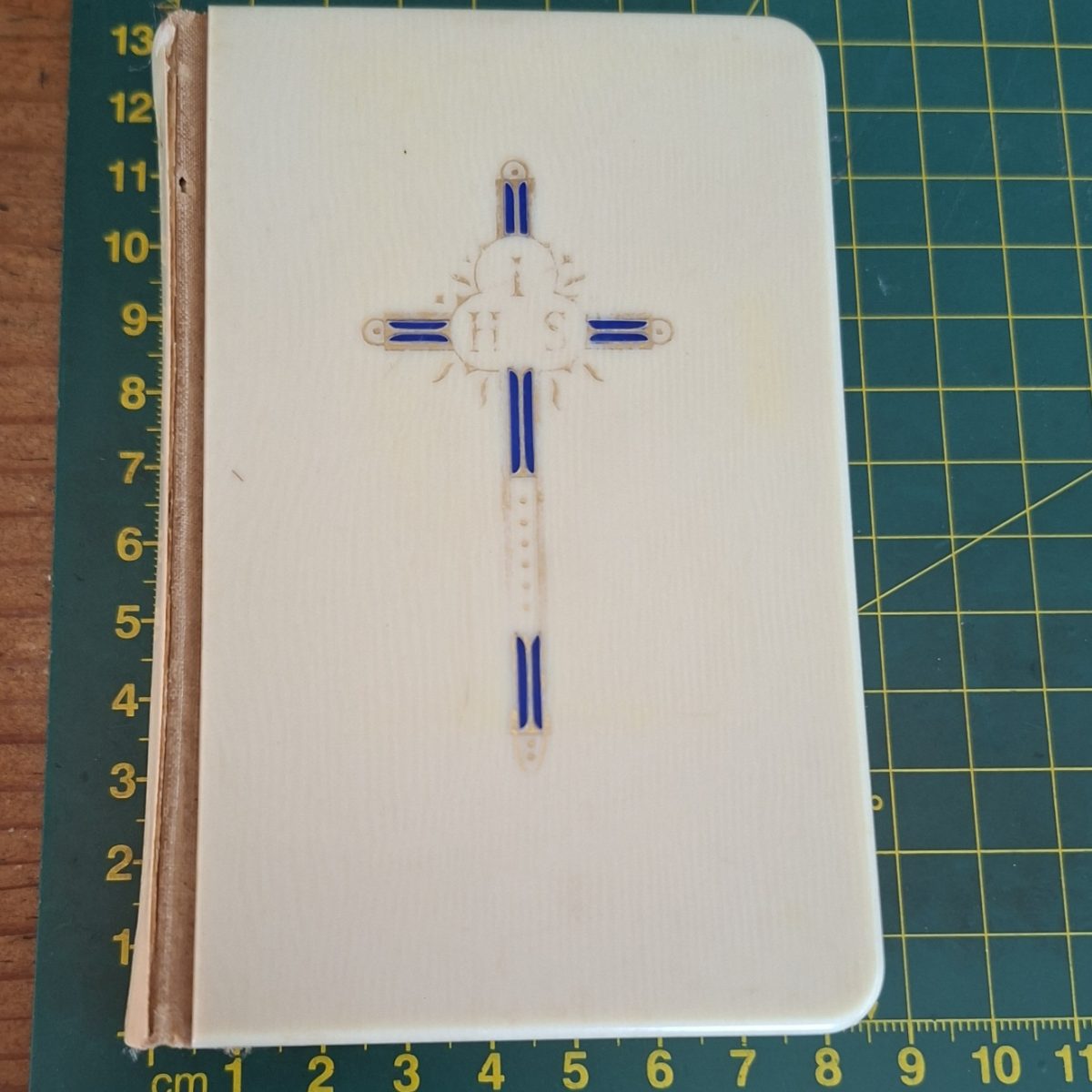 Bible - Book of Common Prayer - Church of England Psalms of David - French Ivory cover - 1949