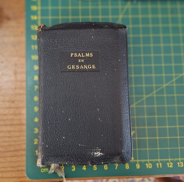 Afrikaans Psalms en Gesange met die Evangeliese Gesange - leather cover 1965 holy bible - Image 5