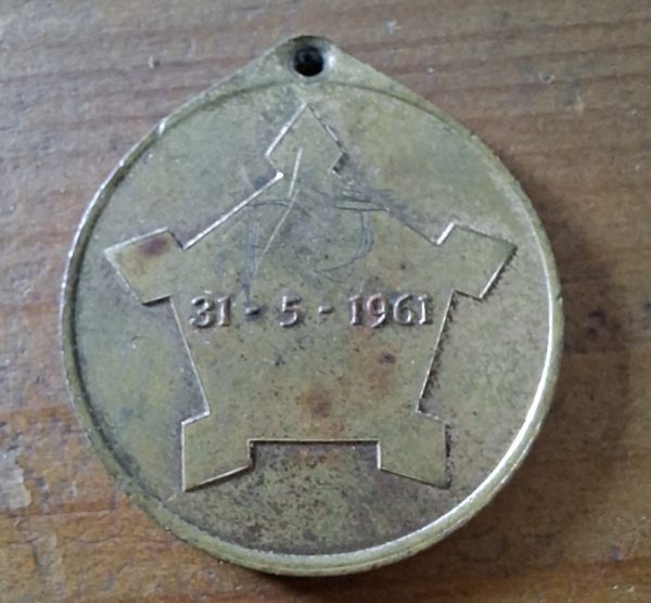 SA Republic 31.5.1961 medallion.  - Image 2