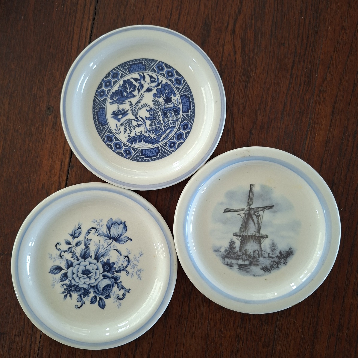 SABS Continental small decorative trinket dishes, sabs plates 12 cms dia - windmill, Willow Pattern and blue flowers
