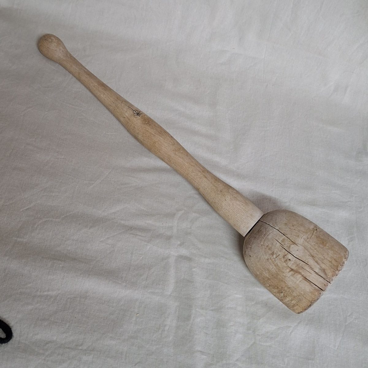 Vintage wooden kitchen masher - potato masher - kitchenalia - treen