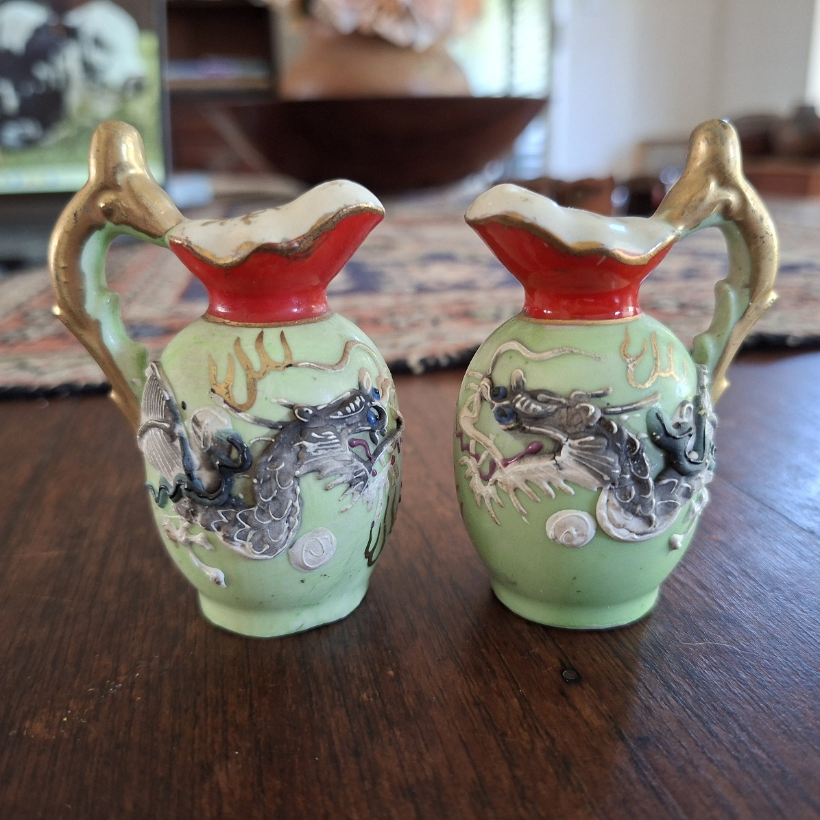 Ceramic oriental moriage dragon salt and pepper set - condiment shakers