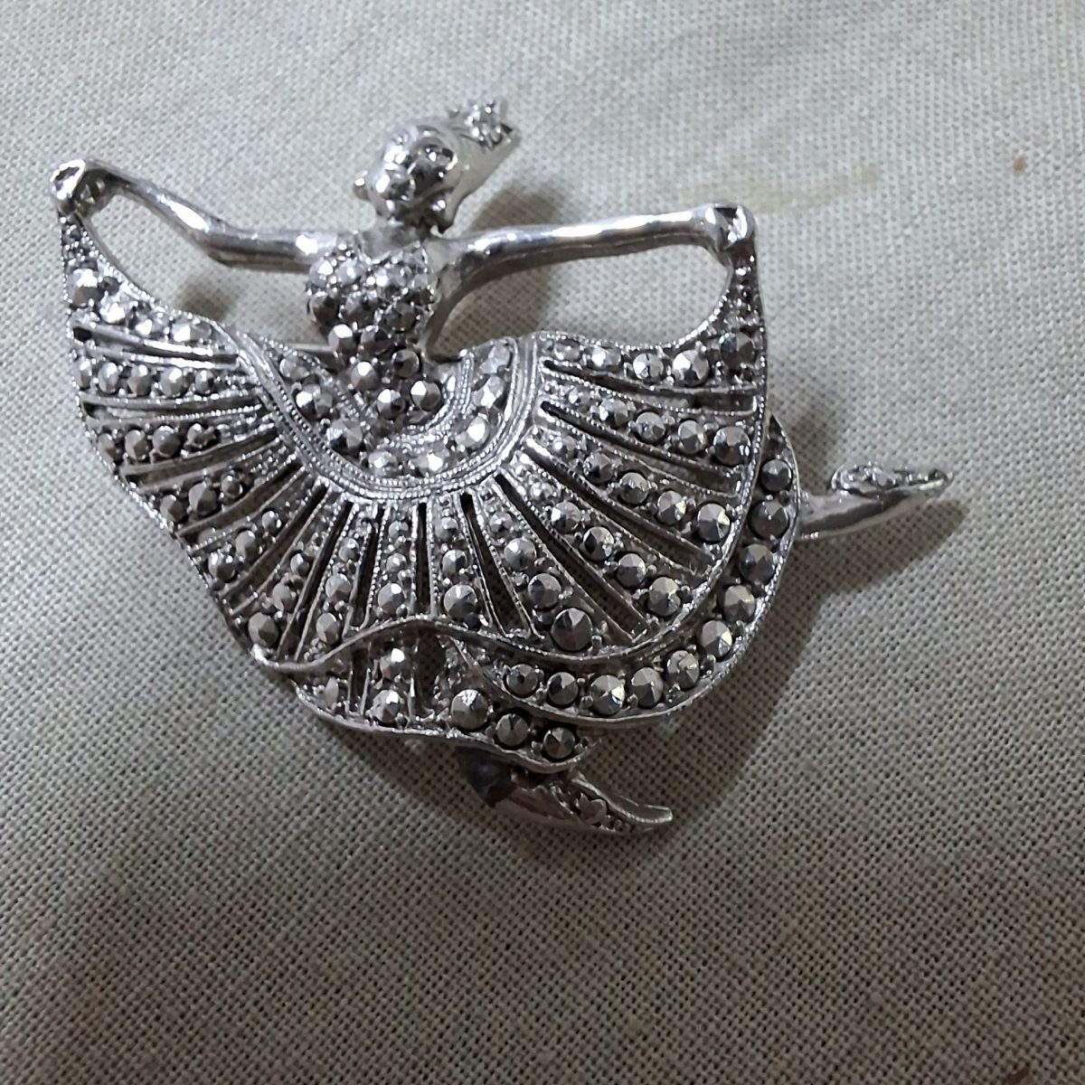 Silver metal ballet dancer brooch