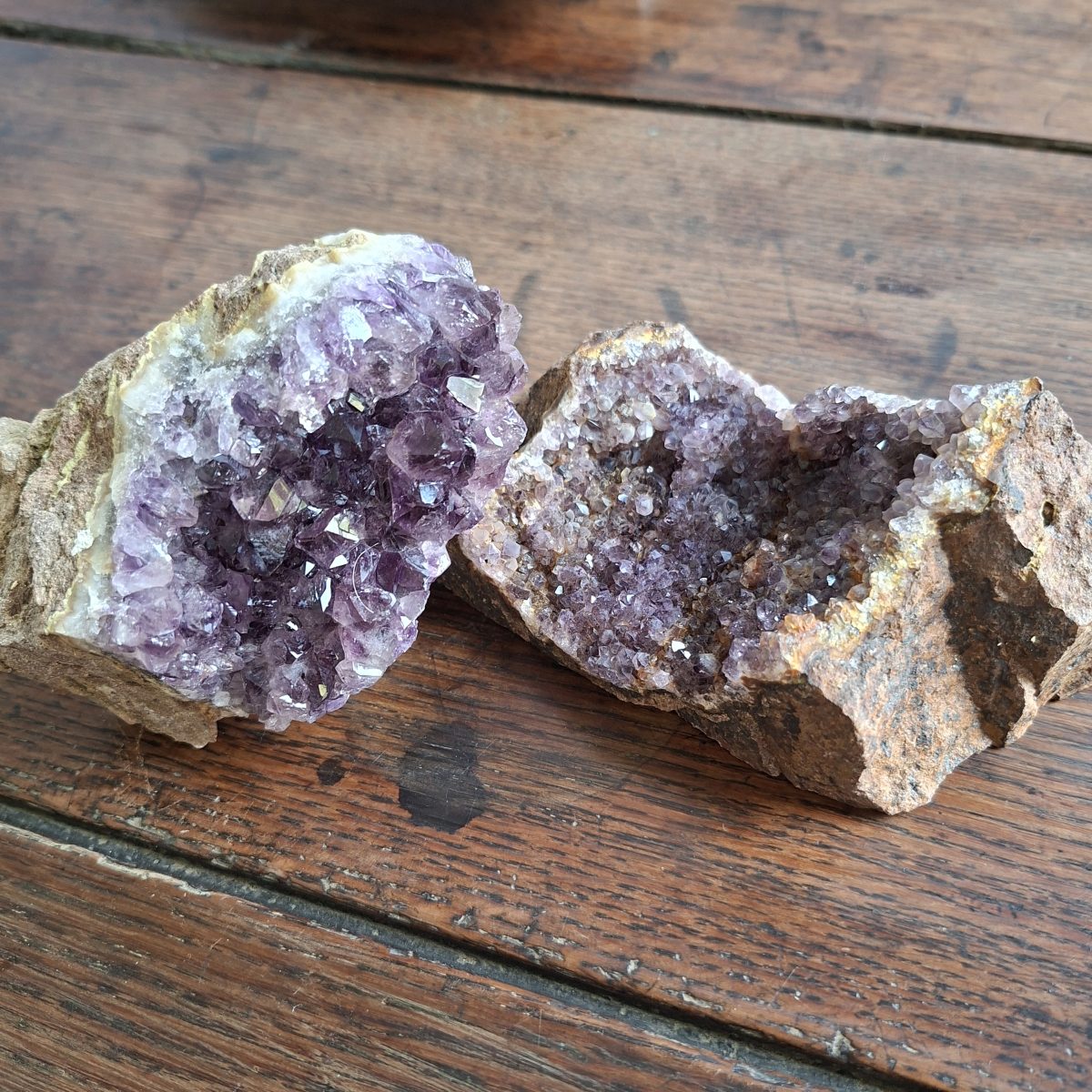 2 Amethyst rock crystals geodes - 10 and 12cm length approx