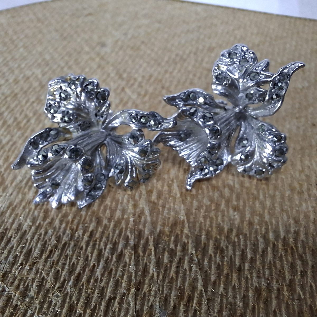 Marcasite earings screw on floral orchid design - Silver tone