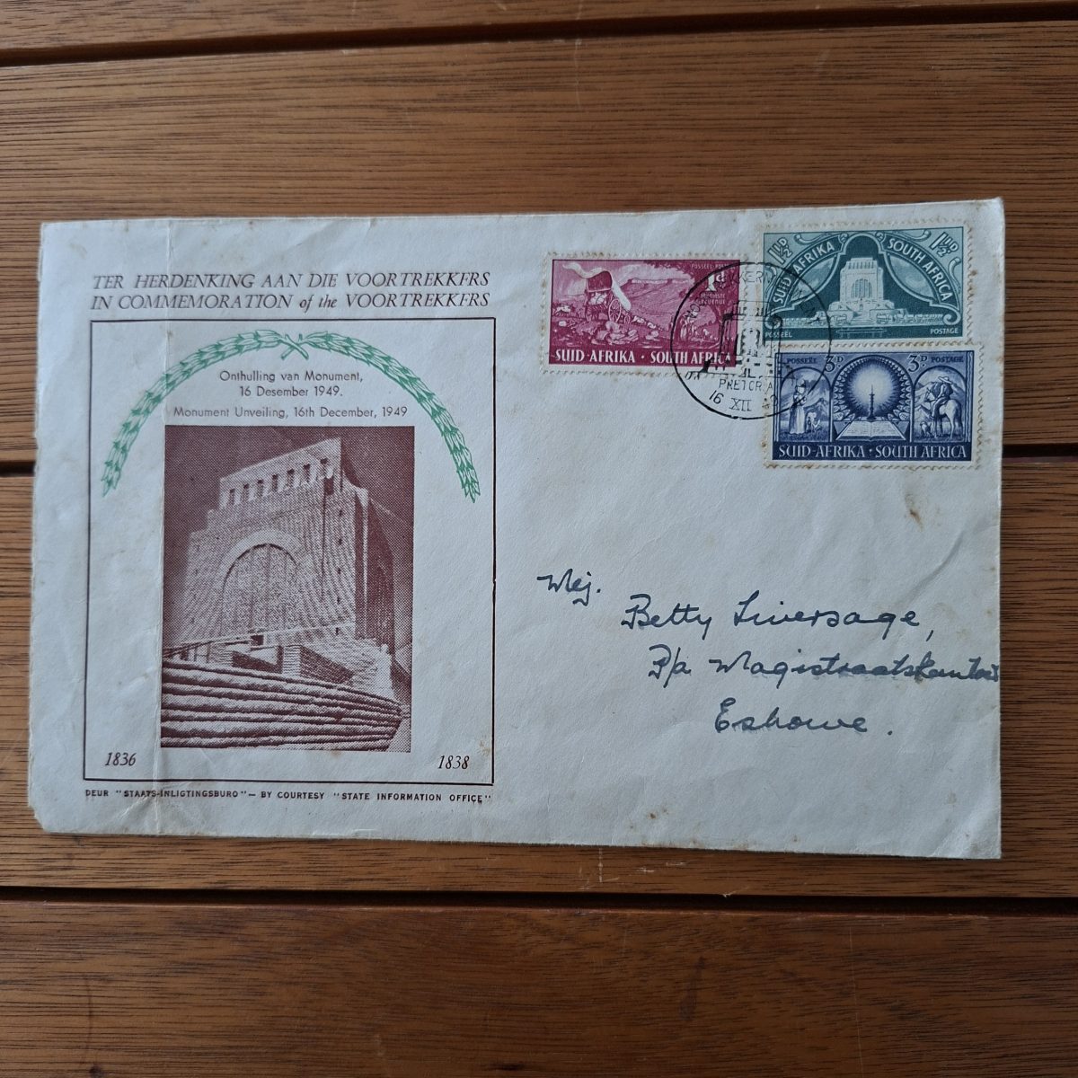 RSA Voortrekker monument unveiling 1938 - 1949  commemoration envelope with 3 stamps