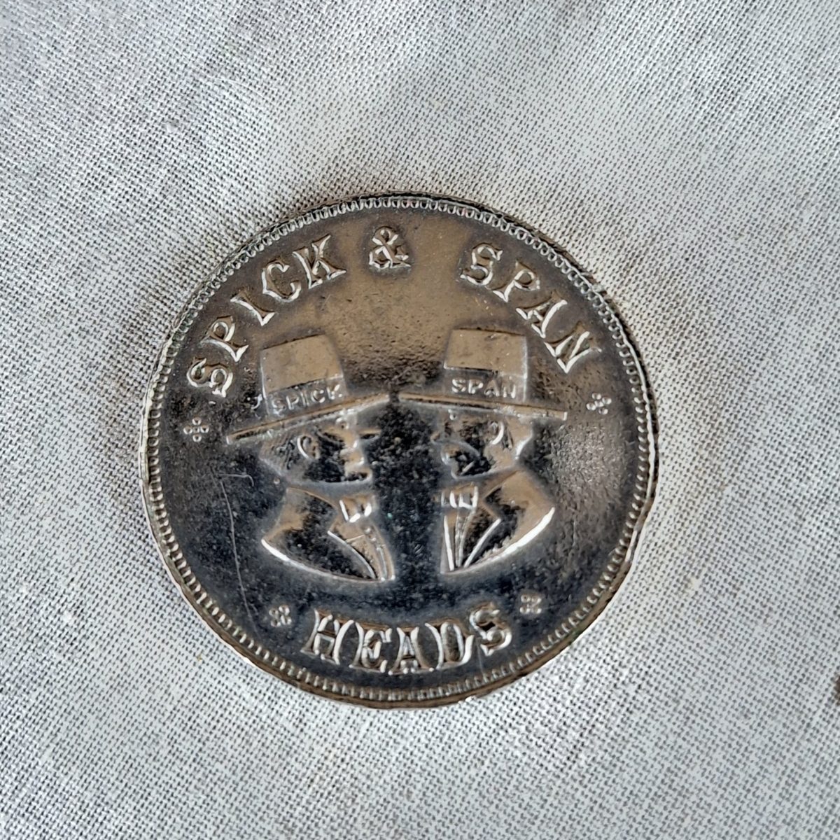 Token - Spick n Span Heads and Tails Paint Token