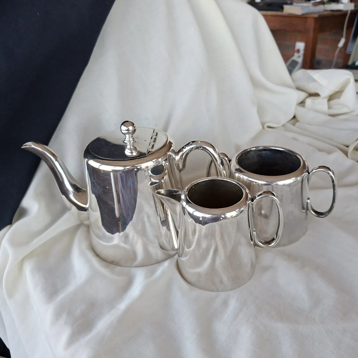 EPNS tea pot jug and sugar basin - hotel ware - Sheffield England