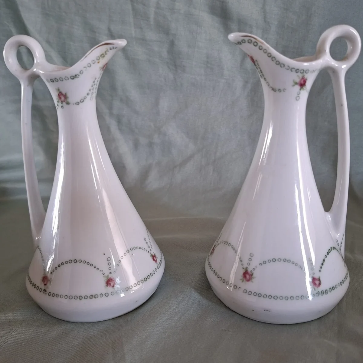 Antique fine porcelain vases - Pair