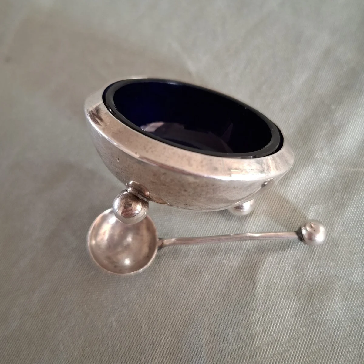 Hallmarked silver 1940 - silver salt and spoon with glass inner