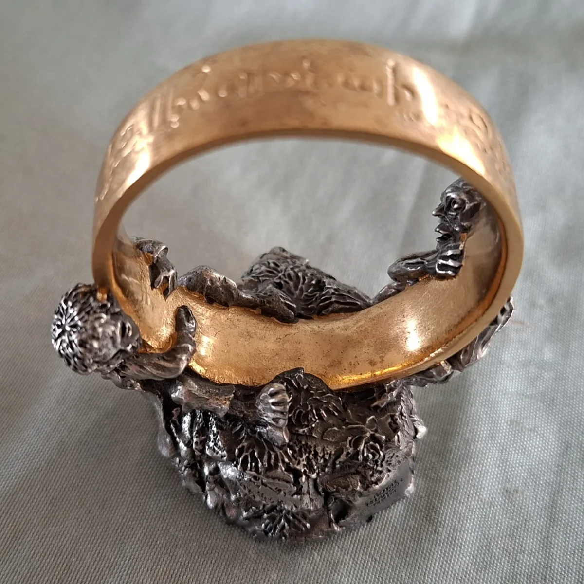 Royal Selangor Pewter bottle stopper  Lord of the rings ring