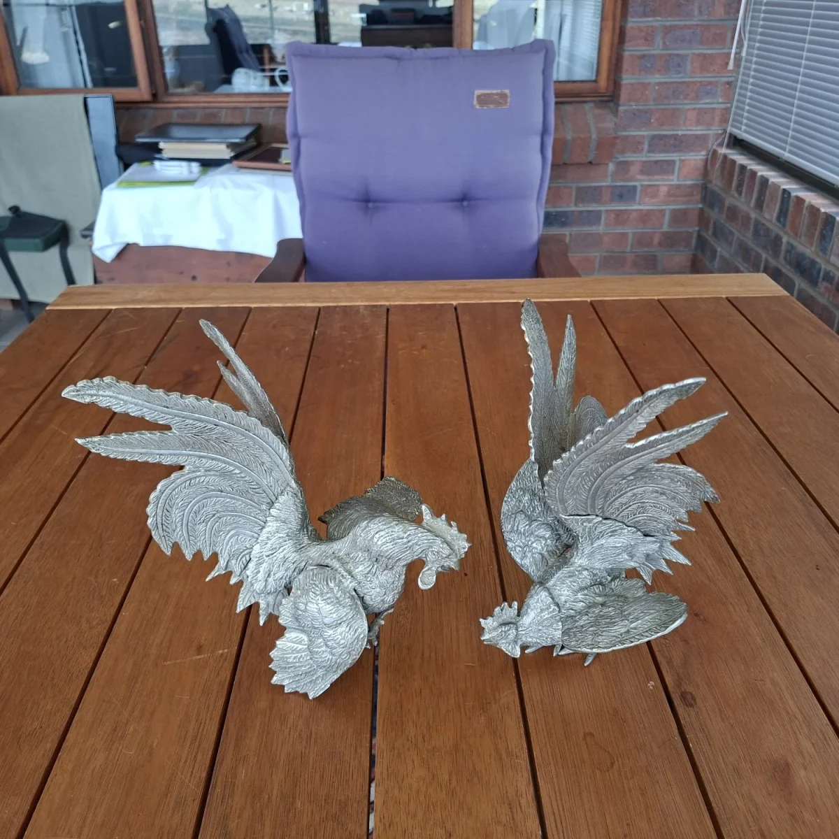 Large Pair of fighting cocks - Italian craftsmanship?
