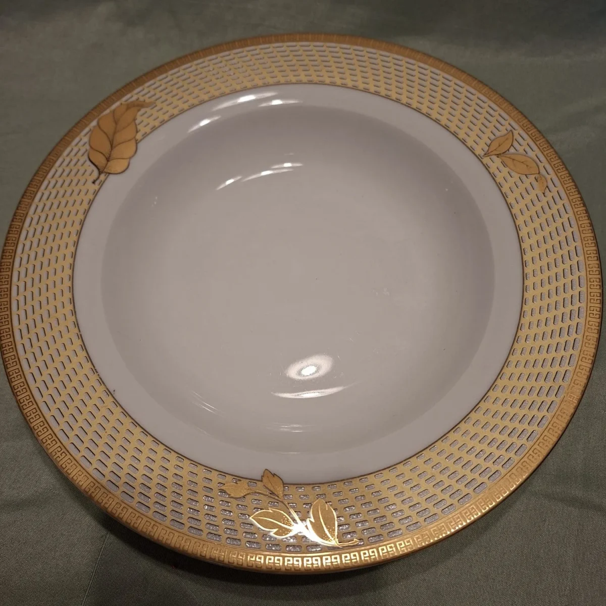 Japanese Yamasen bowl - 24 ct gold edging - replacement porcelain