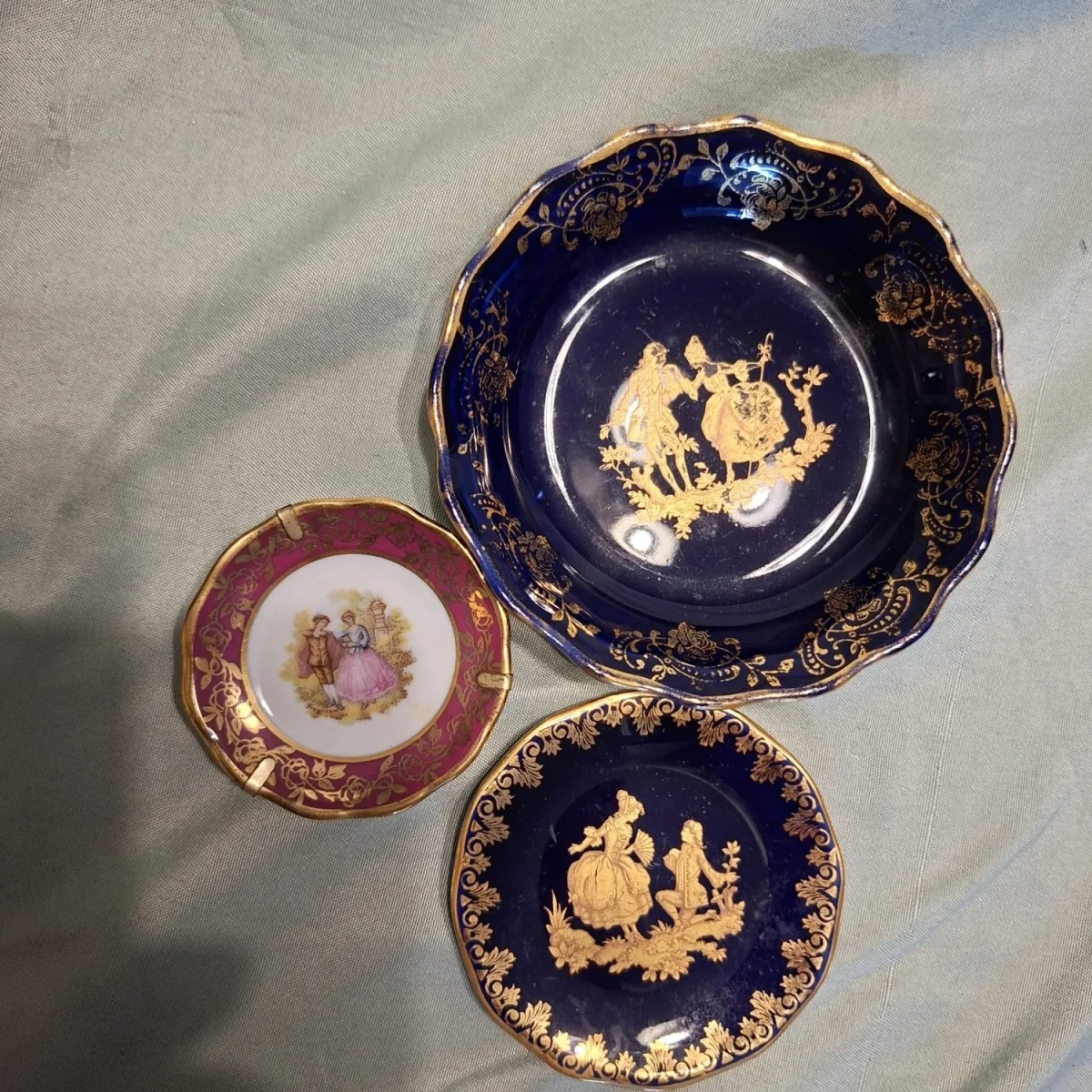 3 Limoges plates - 1 trinket bowl and 2  mini plates - cobalt blue and gold