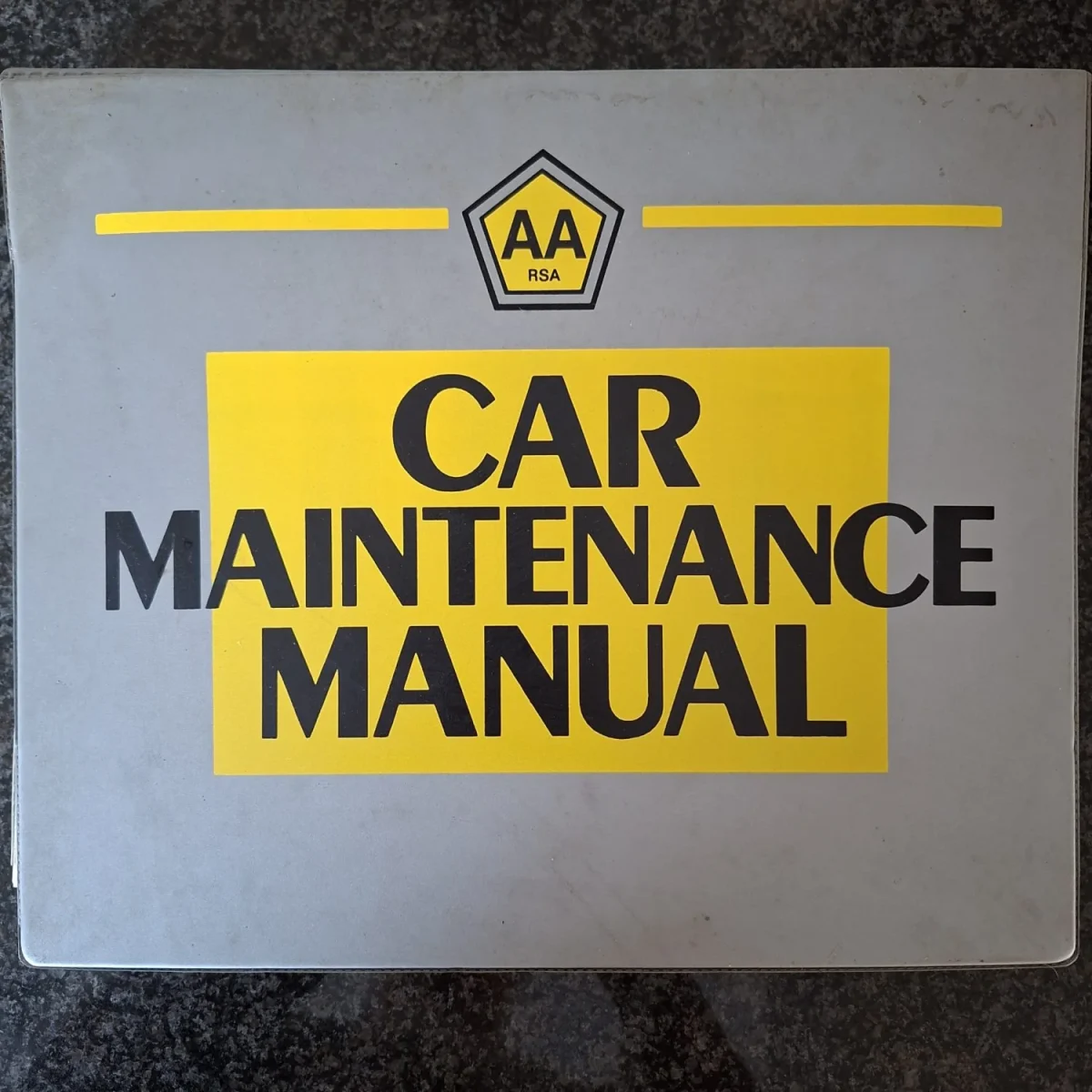 AA car maintenance  manual - Vintage cars Manual Cars - good condition