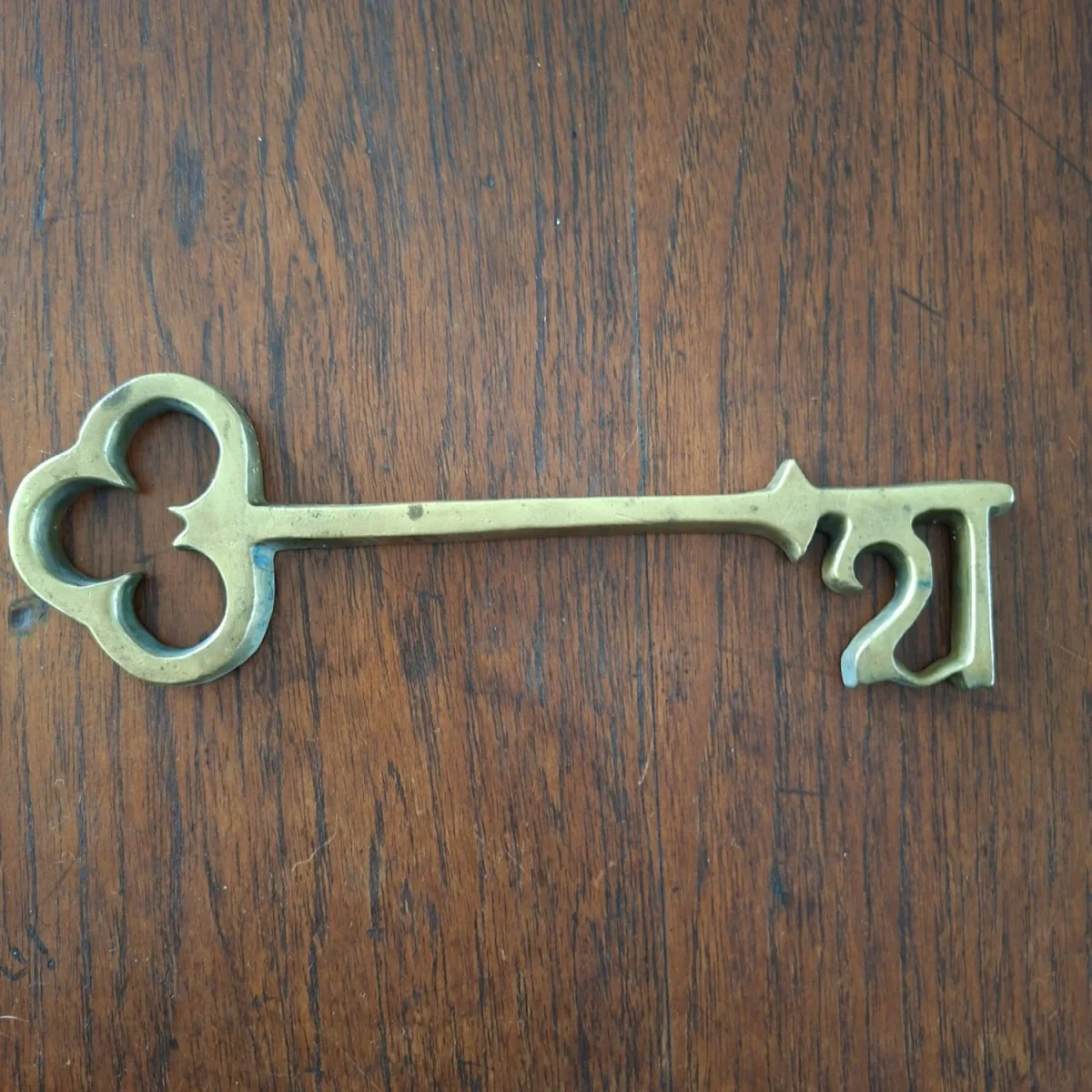 21st birthday key - heavy brass 19 cms