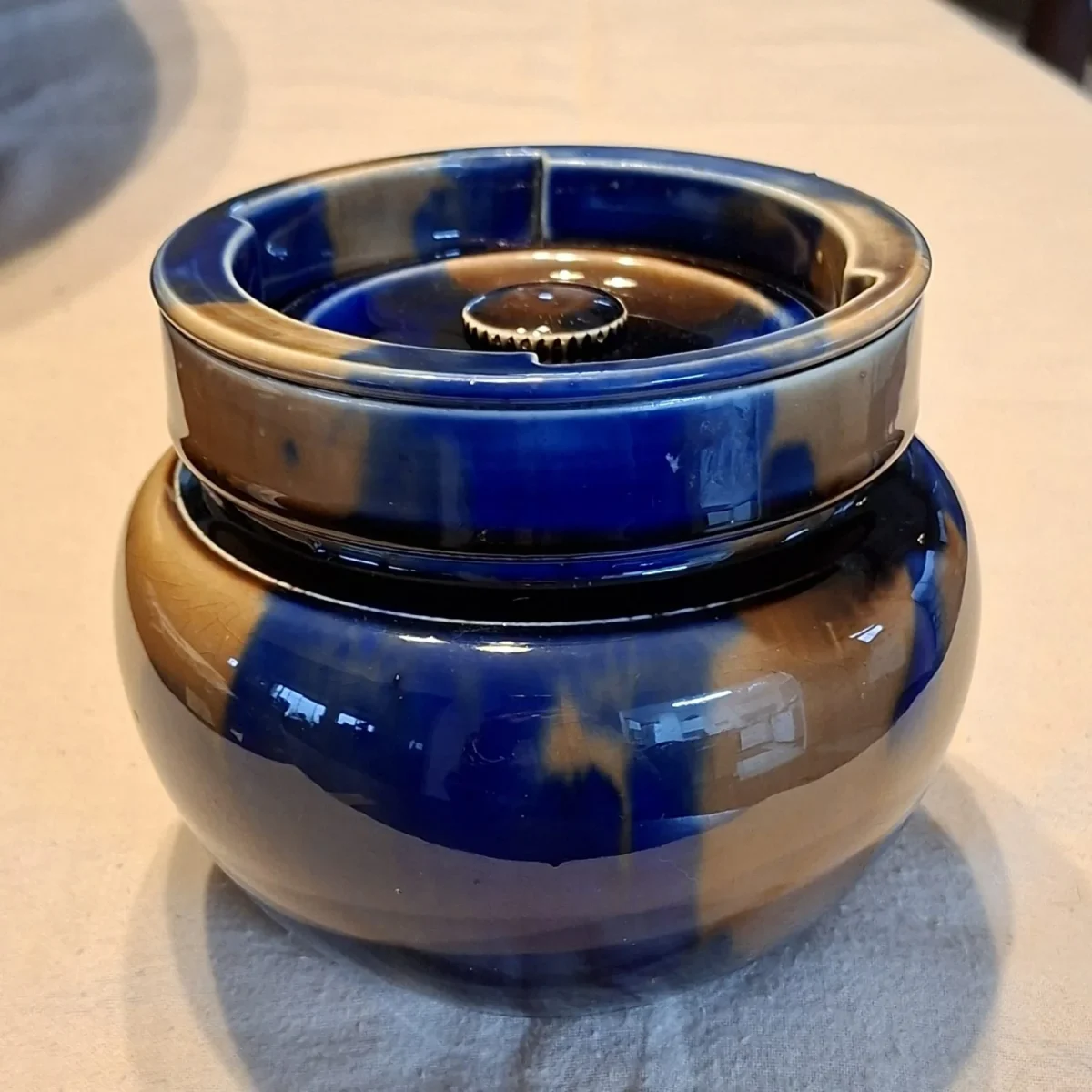 Ceramic tobacco jar - Stoneware flow blue and brown glaze.