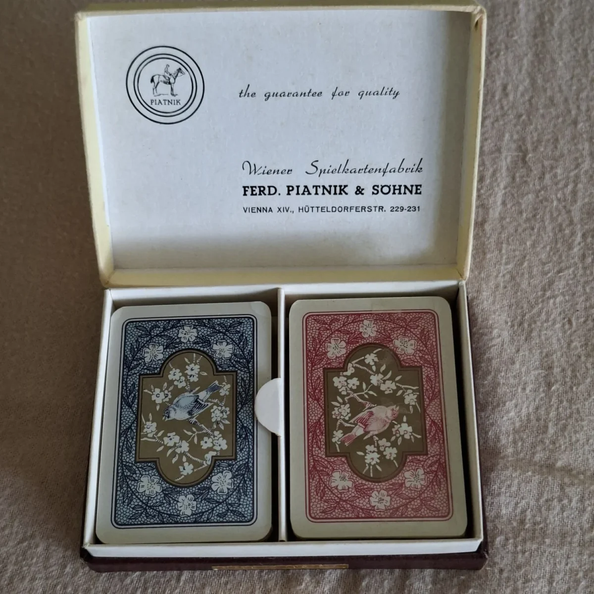 Austrian Paitnik playing cards.   Unused, bird motifs.