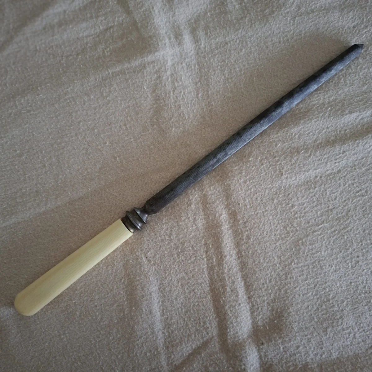 Vintage knife sharpener / knife steel - good condition.  - Harrison Bros and Howson